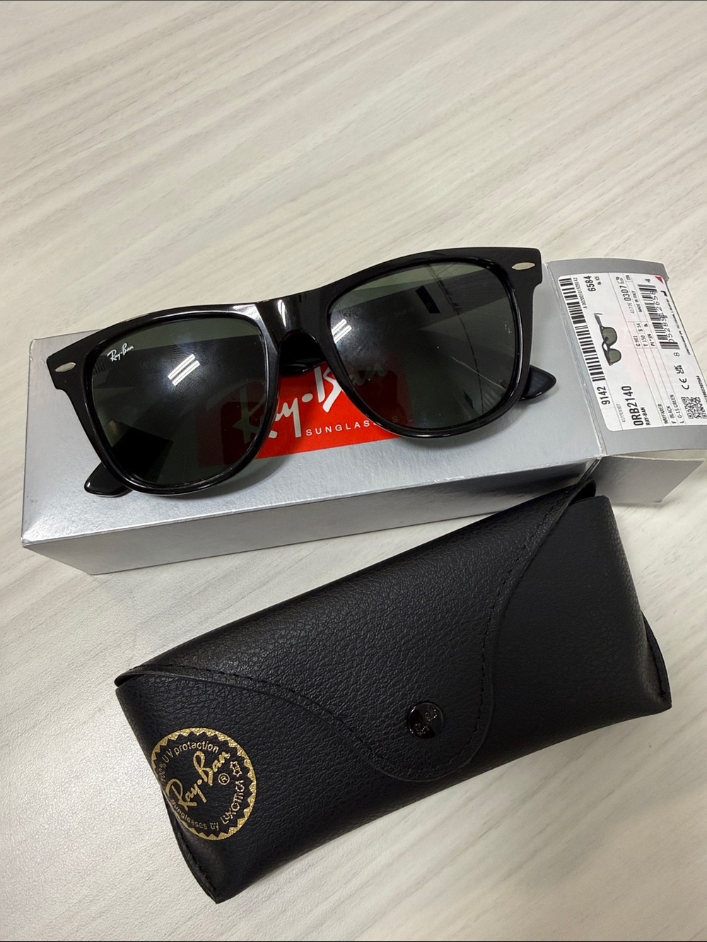 Ray-Ban Wayfarer Sunglasses Rb2140